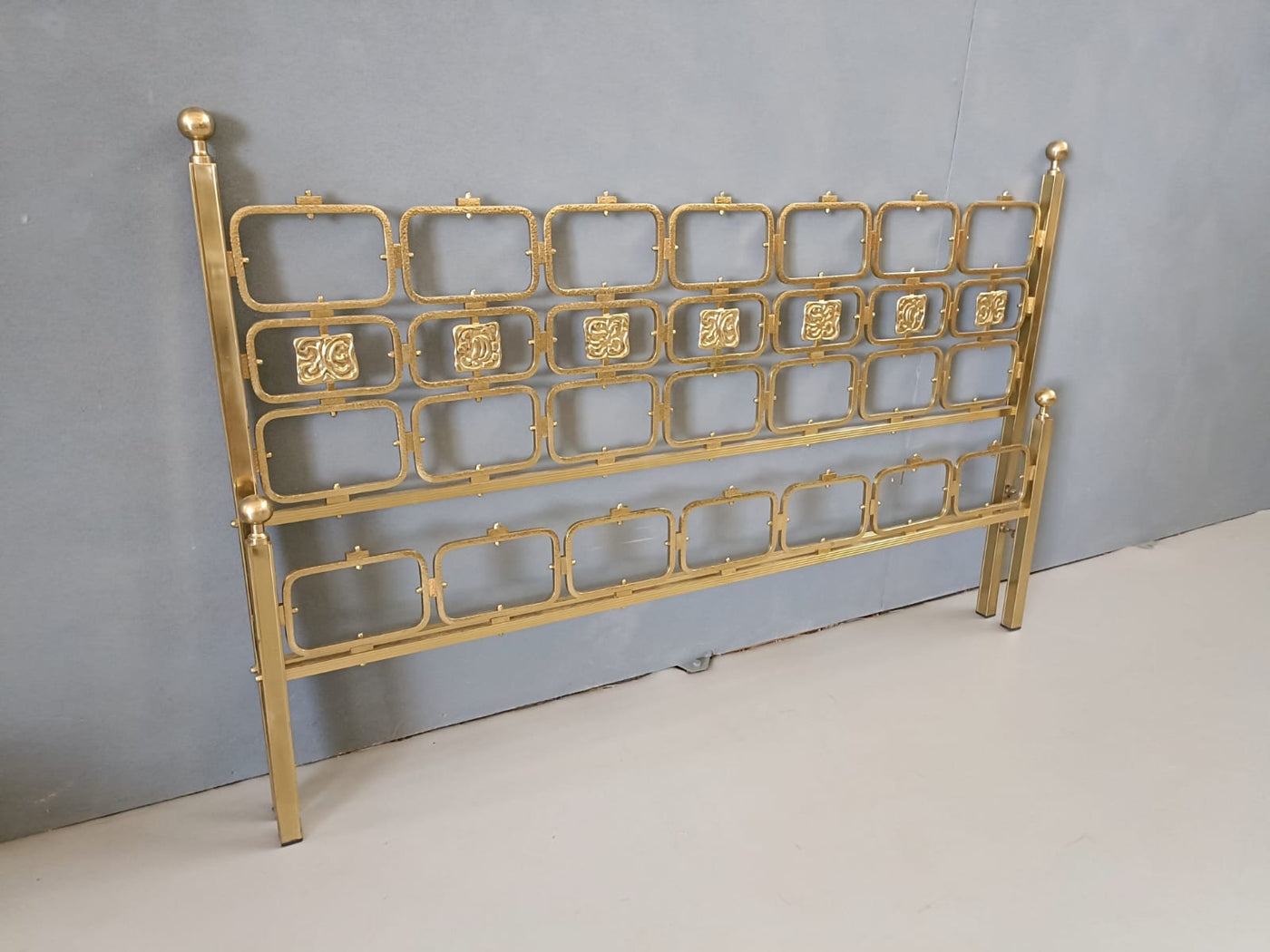 #8423-UIGG - Brass Bed