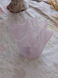 #6892 - Murano, handkerchief vase