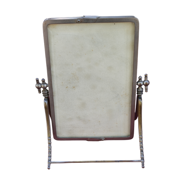 #8716 - Frame silver on stand