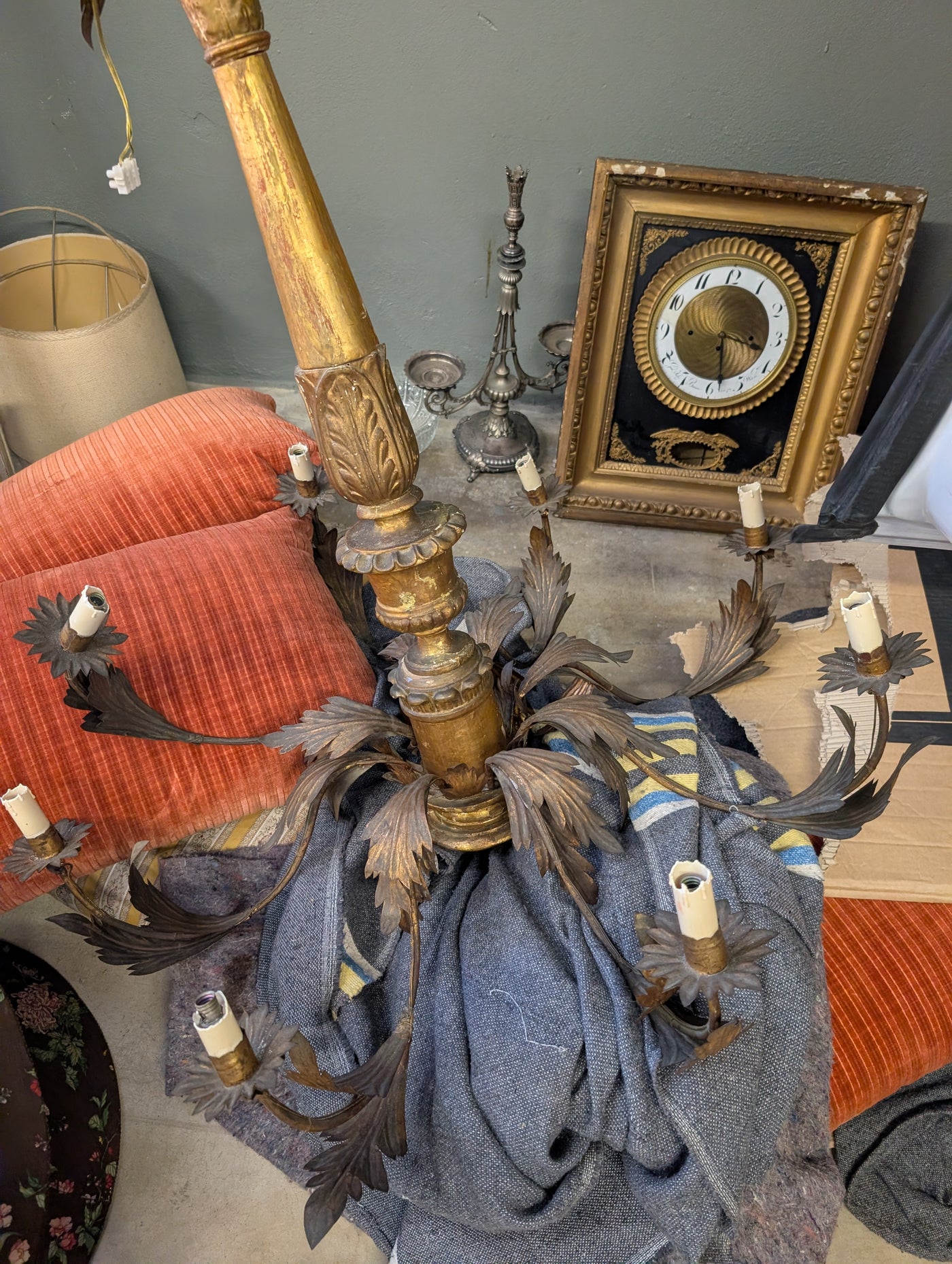 #8623 - wood center iron leaf arm chandelier