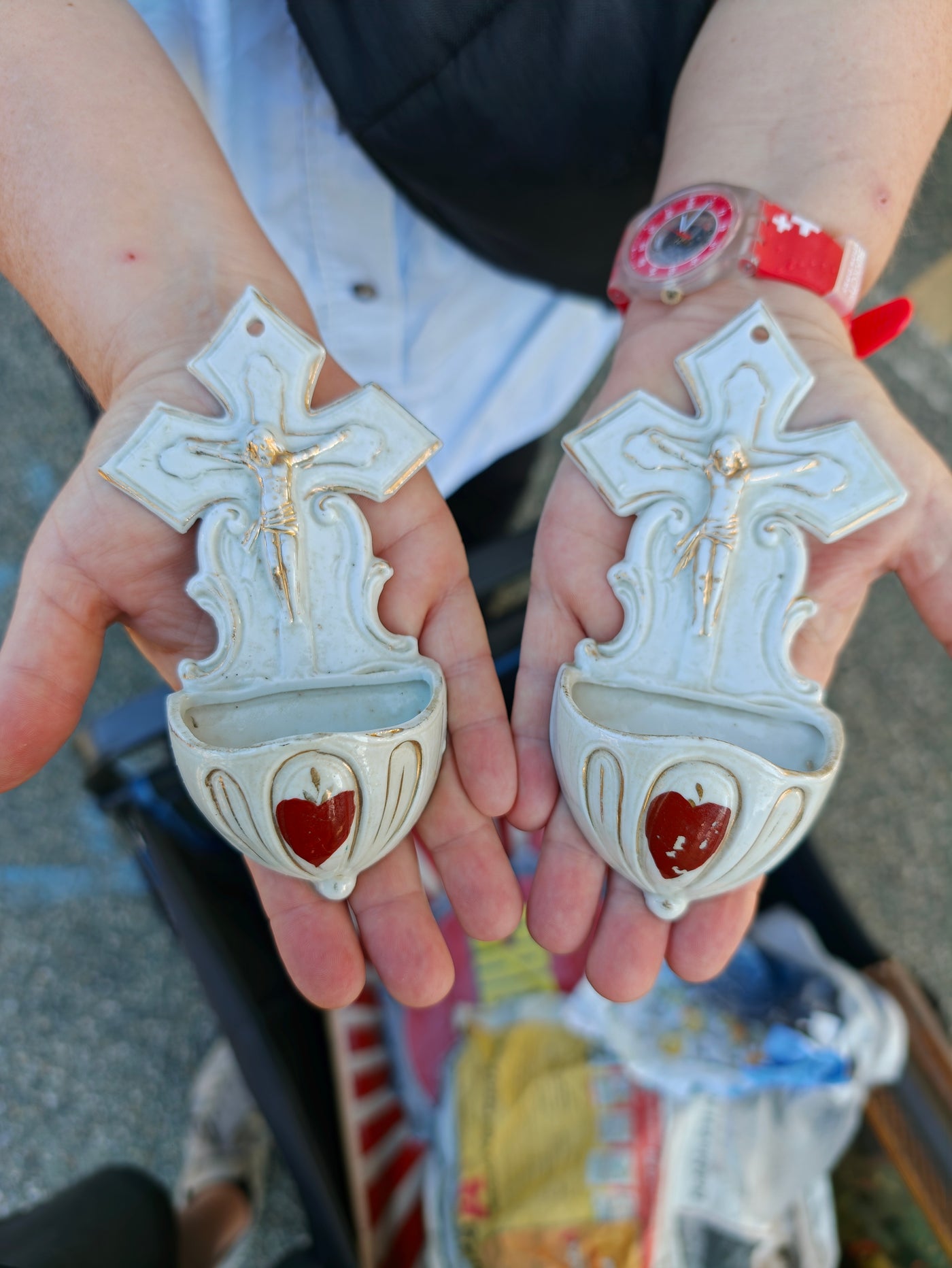 #8706 - holy water white with hearts