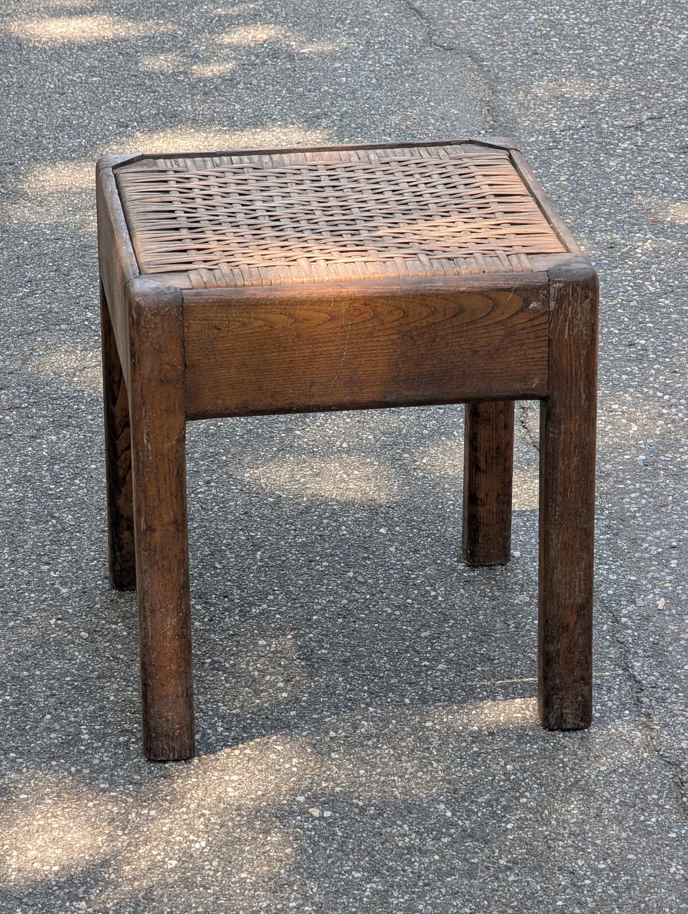 #8506 - stool