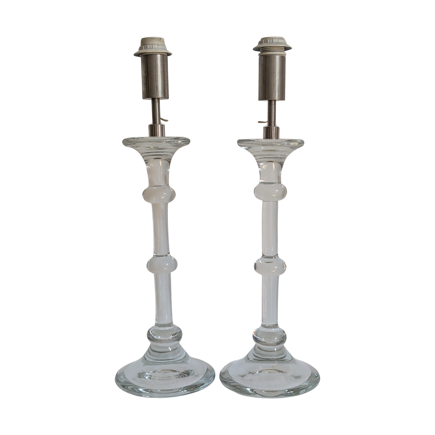 #7024 - pair of lamps