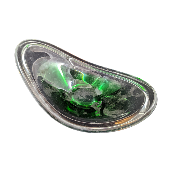 #863 - Flat bowl green transparent