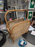 #7152 - Magazin rack
