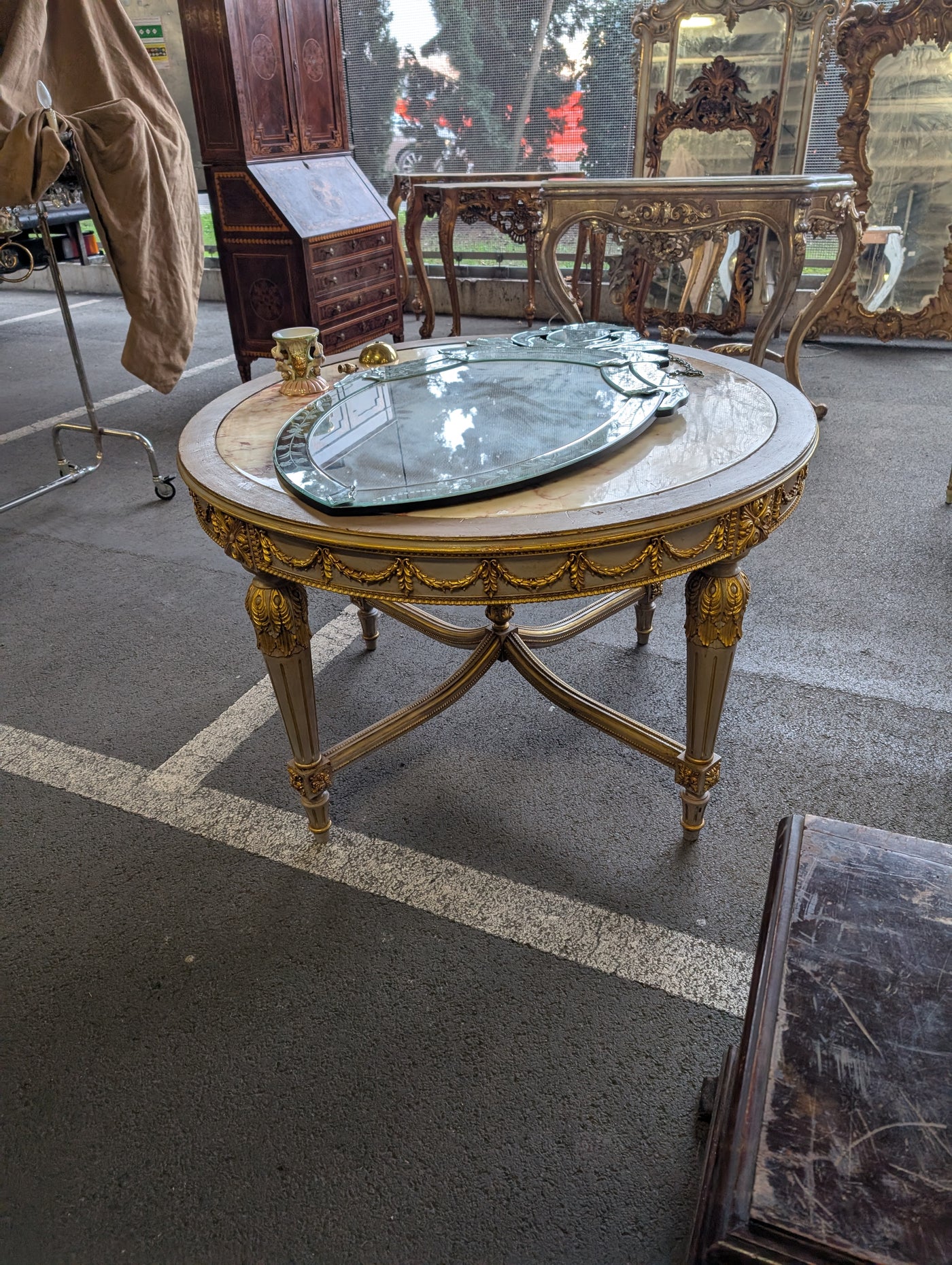 #6720 - Table
