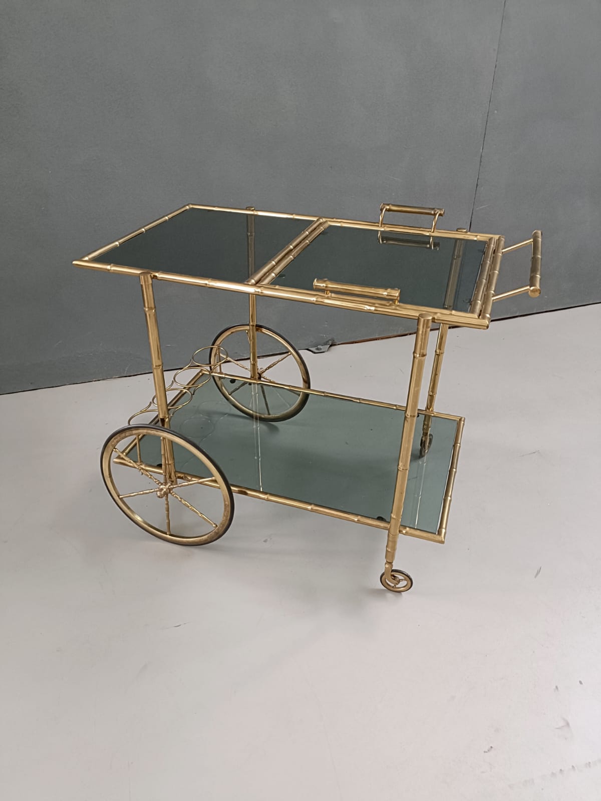 #8419-UGGG - Serving Cart