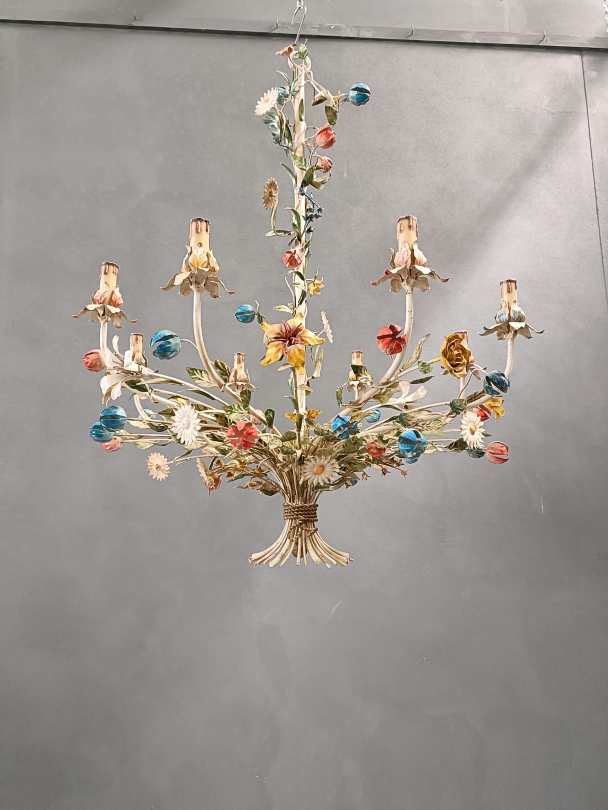 #8511-CGGG - Iron Chandelier