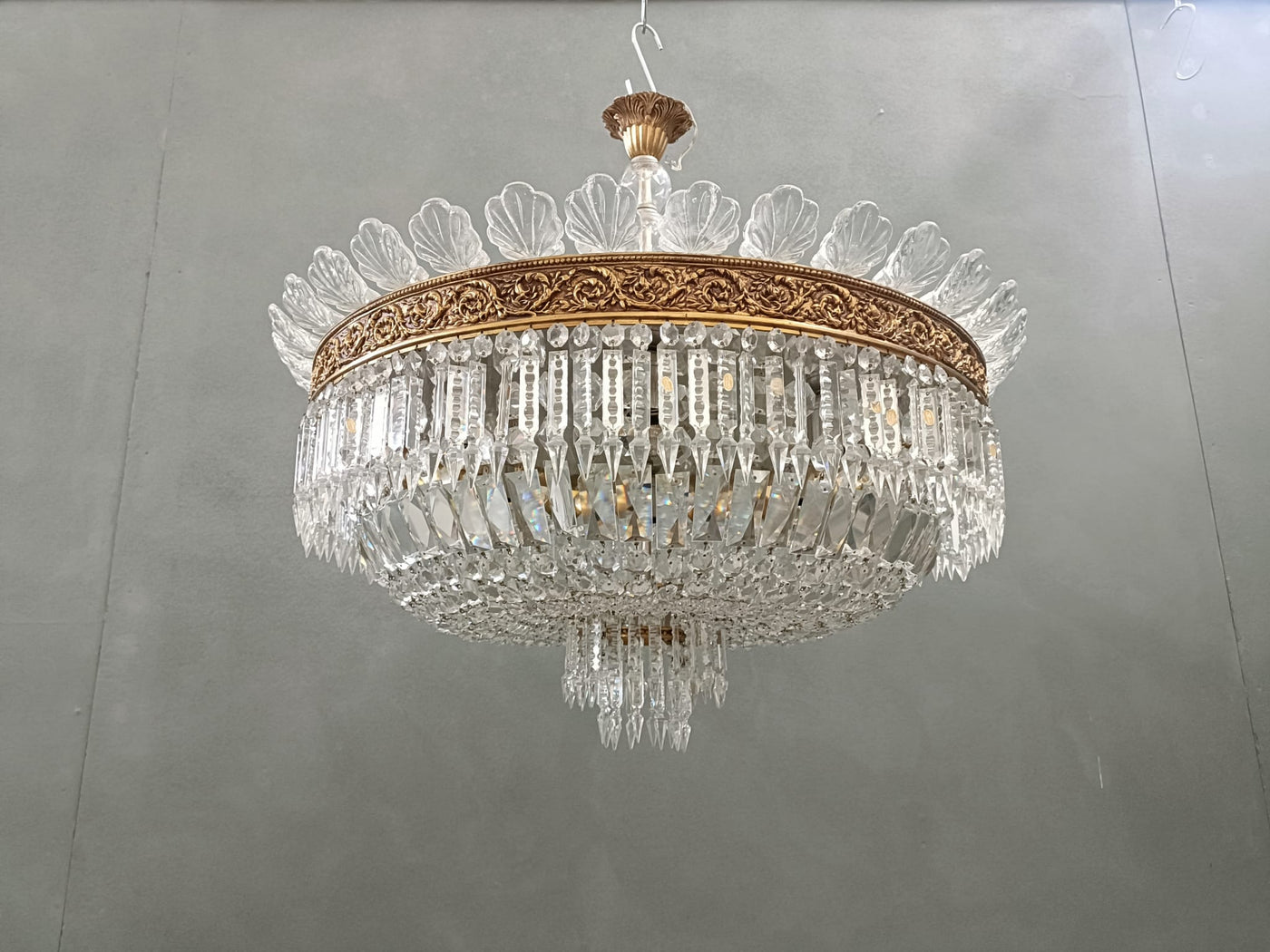 #8675-AGGG - Crystal Chandelier