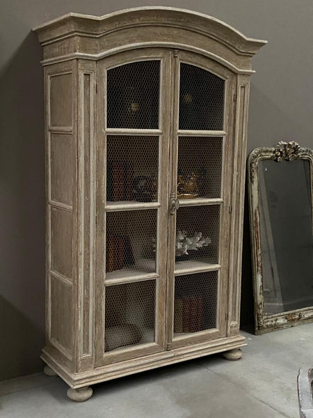 #7061-ACGG - Display Cabinet